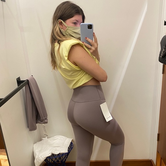 Meet your Posher, Hailey - Picture 1 of 1